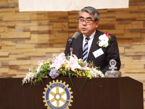 祝辞　別府東RC　荒金信治副会長